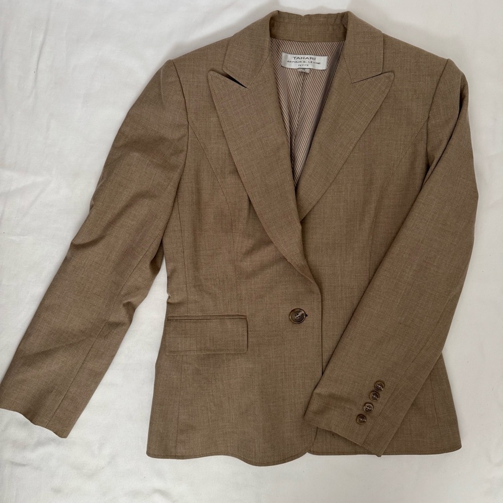 Tahari Arthur S. Levine Tan Blazer Jacket |Size 6 - Picture 5 of 8